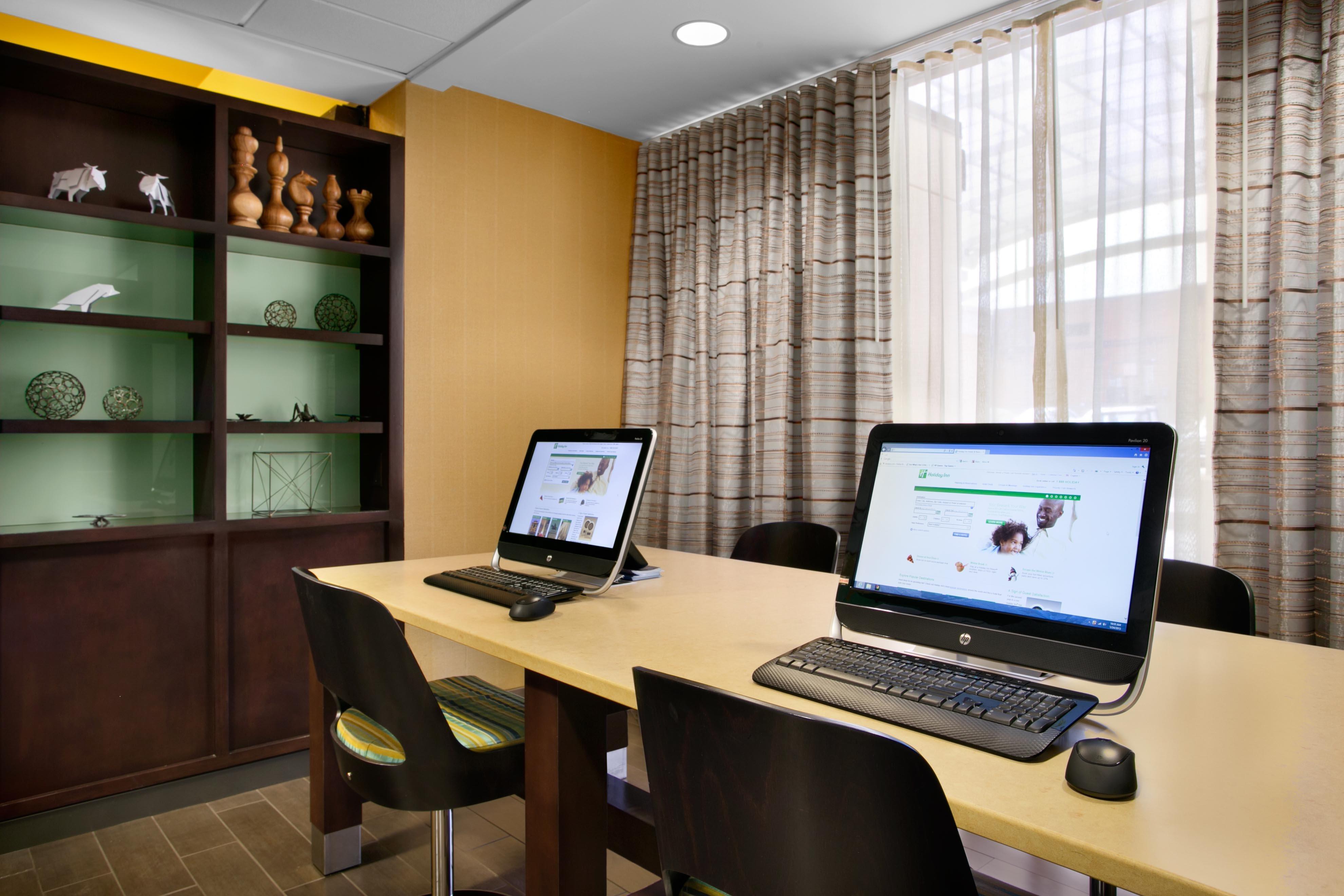 Aviator Hotel & Suites, BW Signature Collection Green Park Bagian luar foto